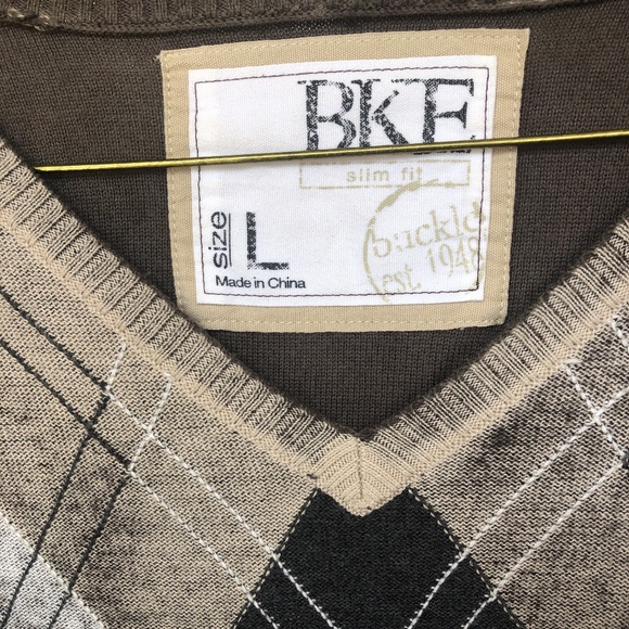 Buckle (BKE) Long Sleeve Argyle Sweater V-neck - Picture 3 of 4